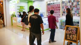 ออกแบบร้าน happy phone เทสโก้โลตัส จ. กาฬสินธุ์